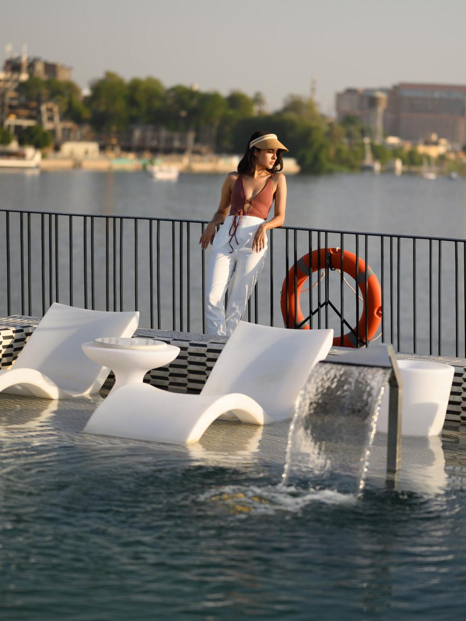 Soleil Nile Cruise - Every Monday From Luxor For 4 & 7 Nights, And Every Friday From Aswan For 3 & 7 Nights Exterior foto